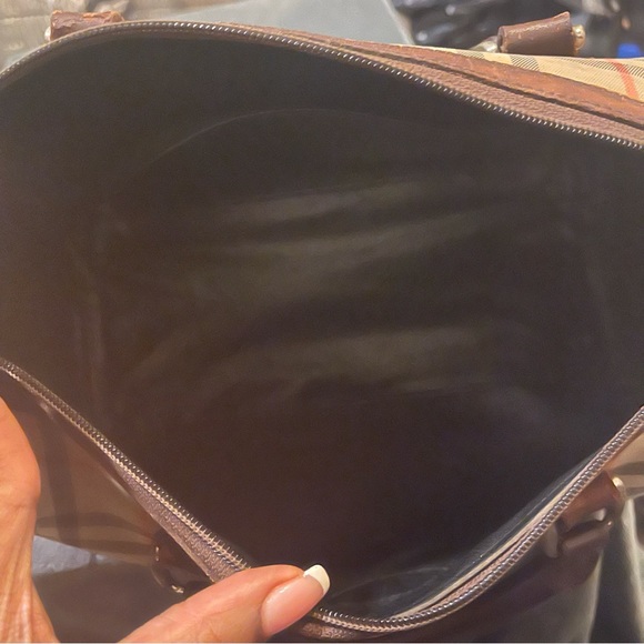 Authentic Vintage Burberrys Boston Bag - Picture 3 of 8